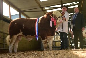 Senior-Champion-Raceview-Herman-E282AC9400.jpg