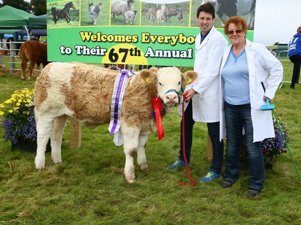 Ballinrobe 2017 Western Club Champion Connaught Heifer Calf 'Carrickview Jess' sponsored by Aurivo