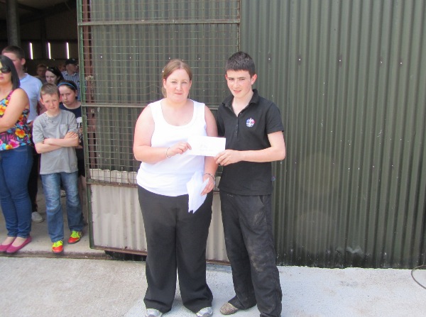 YISA Guess The Weight Winner Mark Towey